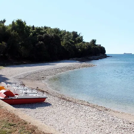 With Wifi - 13830 شقة *