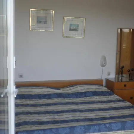 With Wifi - 13830 Pola